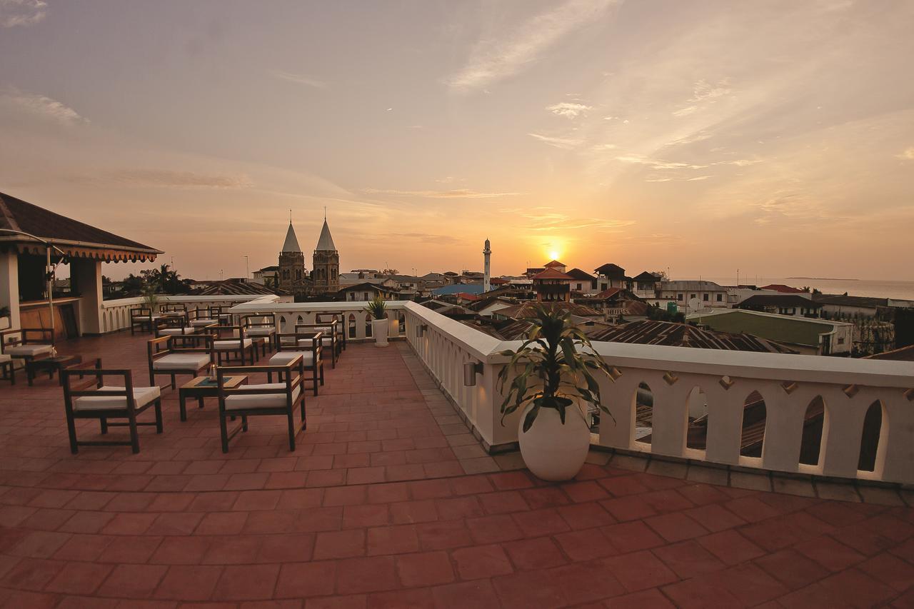 丸丸大酒店 Zanzibar 外观 照片